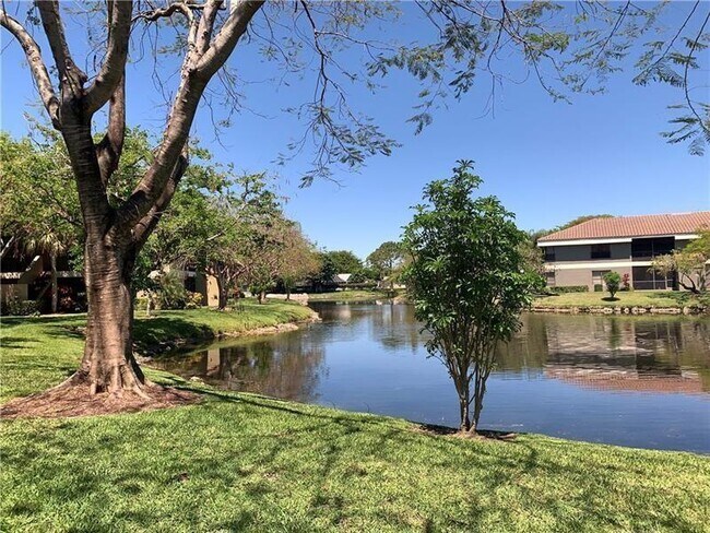 Building Photo - 2448 NW 49th Ter