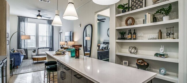 Building Photo - Spacious One-Bedroom Apartment with Walk-I...