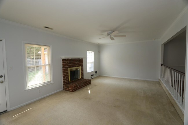 Foto del edificio - 5317 Brookstone Ln
