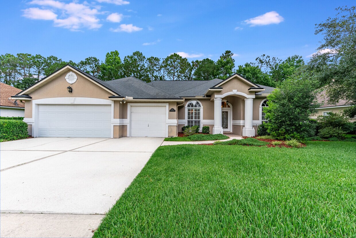 Primary Photo - 1672 Misty Lake Dr