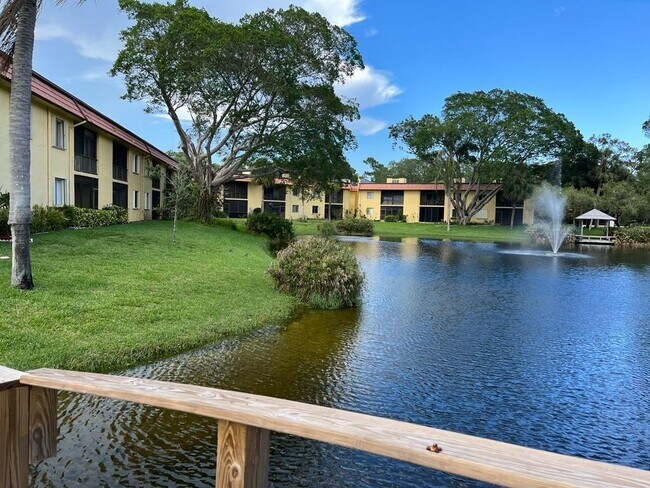 Foto del edificio - 848 SW 9th St Cir