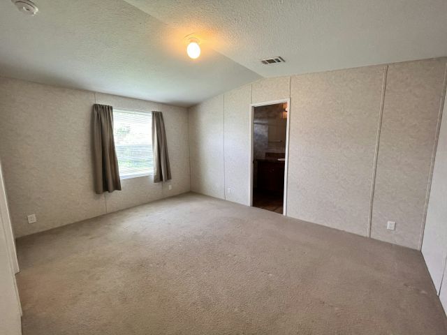 Foto del edificio - 2015 Scranton Ave