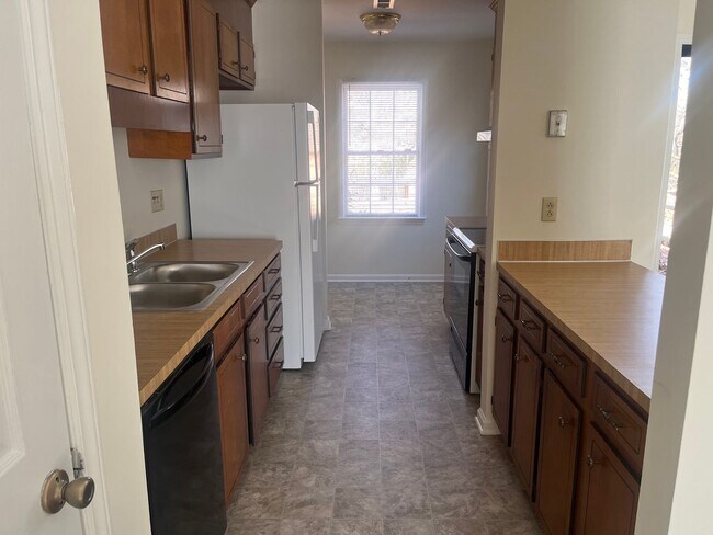 Foto del edificio - Lovely Ranch Home in South Charlotte off P...