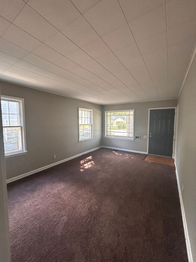 Building Photo - 4507 S Colonial Ave