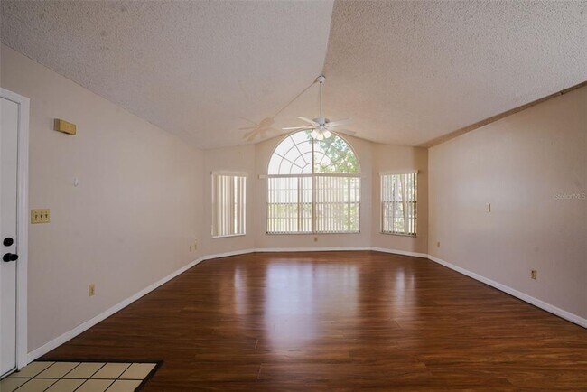 Foto del edificio - 2747 N Poinciana Blvd