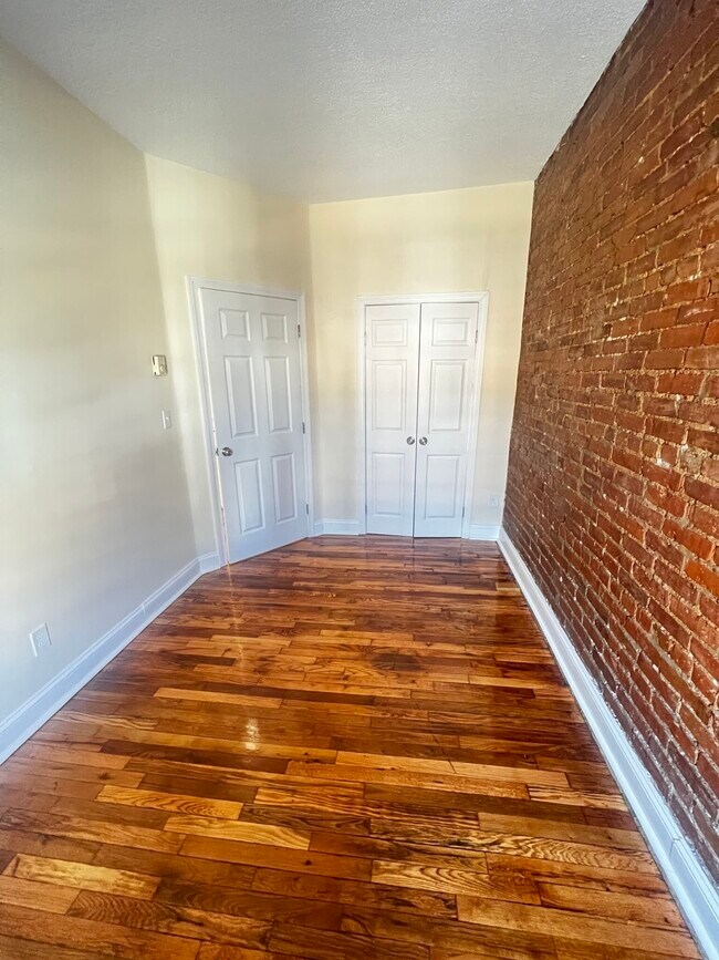 Foto del edificio - 892 Huntington Ave