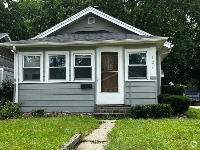 Building Photo - 127 Lawndale Ave
