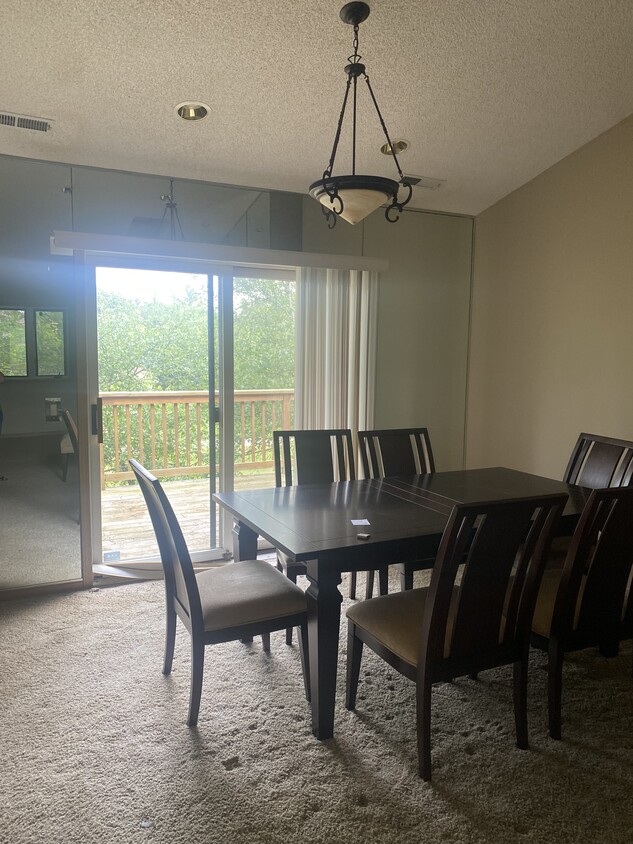 Dining Area - 109 E Sanctuary Dr