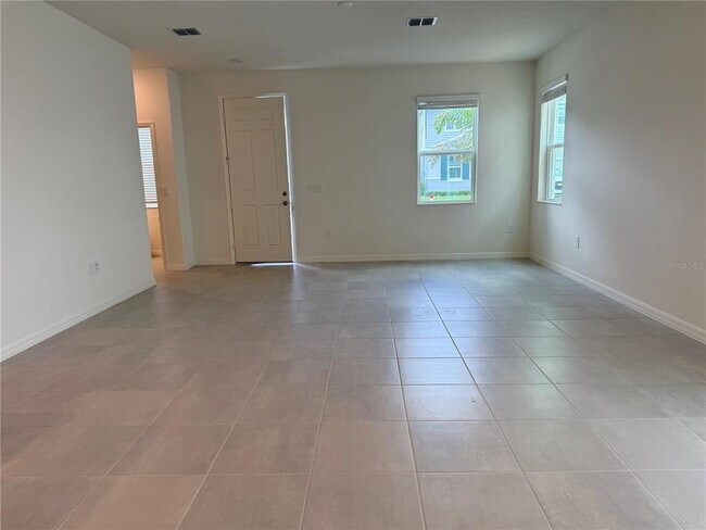Building Photo - 736 Overpool Ave