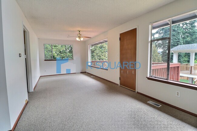 Foto del edificio - 3106 100th Ave NE