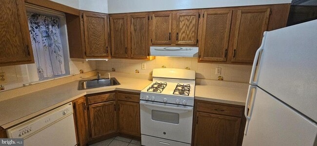 Foto del edificio - 411 Bonsal St