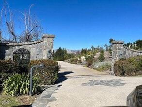 Building Photo - 5985 Worth Way Building Photo - 5985 Worth Way