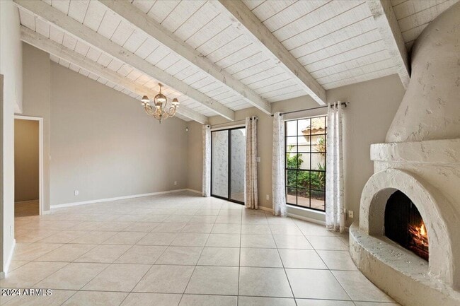 Foto del edificio - 6349 N 78th St