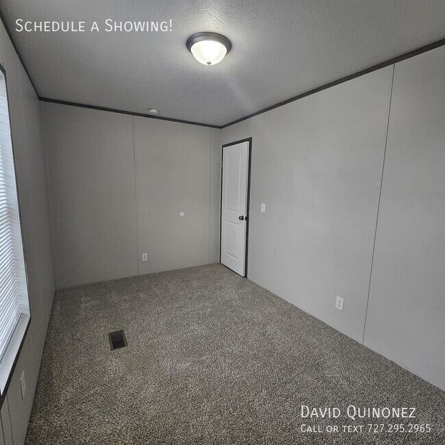 Foto del edificio - 2737 W Washington Center Rd