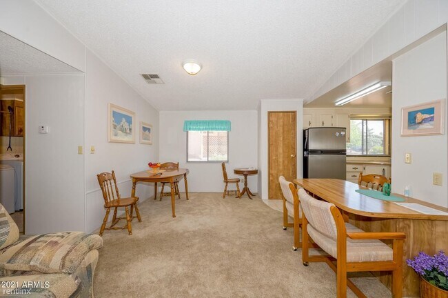 Foto del edificio - 3 br, 2 bath House - 108 S Pinecrest Rd