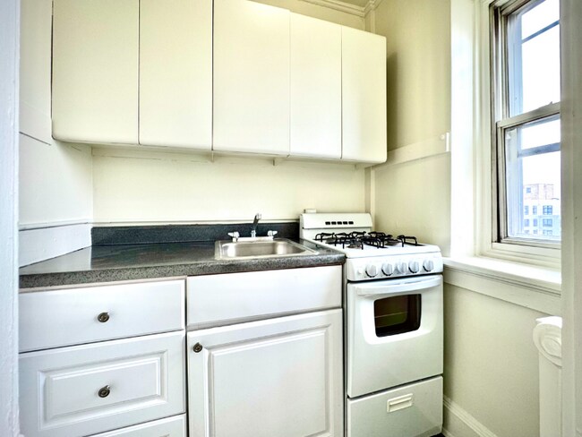 Foto del edificio - 1104 N Marshall St