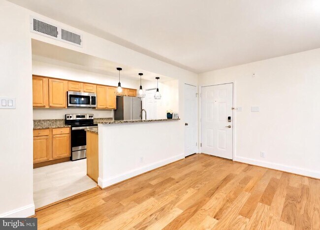 Foto del edificio - 3308 Wyndham Cir