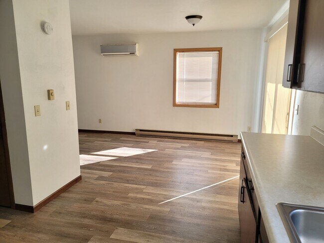 Foto del edificio - 2460-2462 2nd Ave South