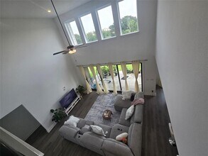 Building Photo - 124 Ribera Dr