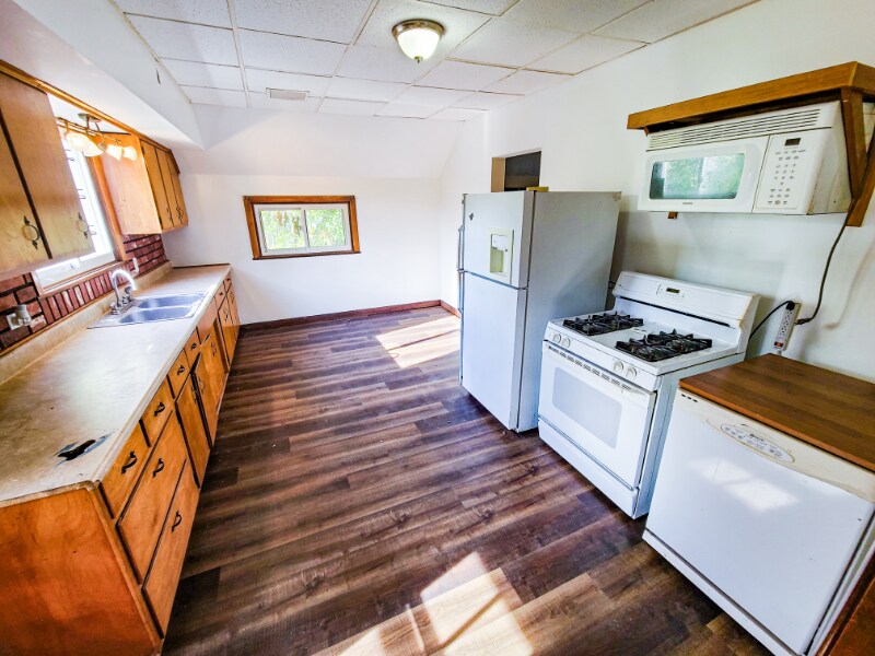 Foto principal - 653 W 17th St