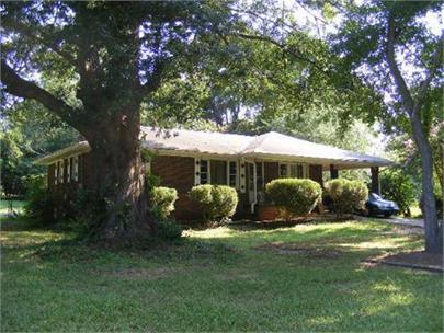 Primary Photo - 926 Green Valley Rd SW