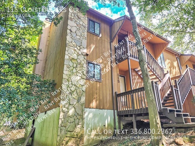 Foto del edificio - 115 Cloister Oaks Cir