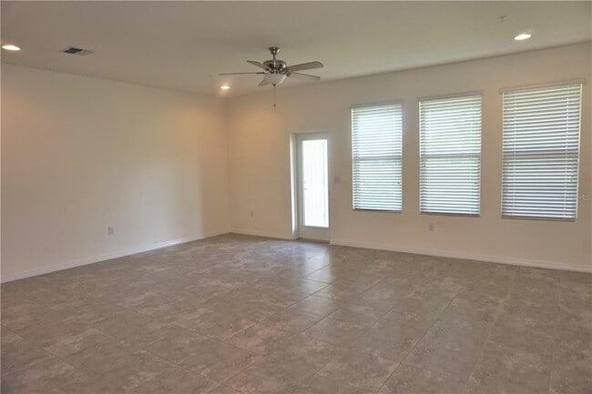 Building Photo - 345 Misty Grove Ln