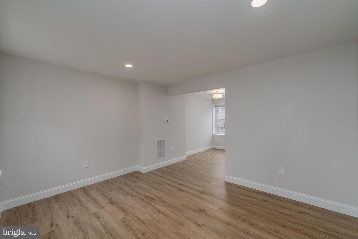 Primary Photo - 26 Flagship Rd