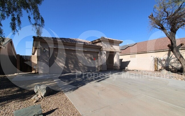 Building Photo - 2610 N 108th Dr