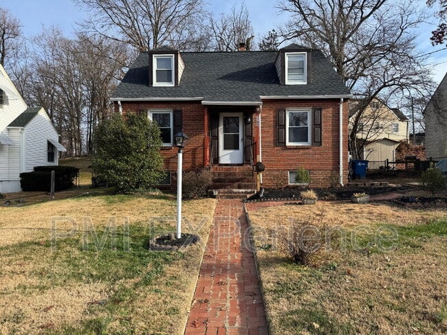 Building Photo - 2204 Ramblewood Dr