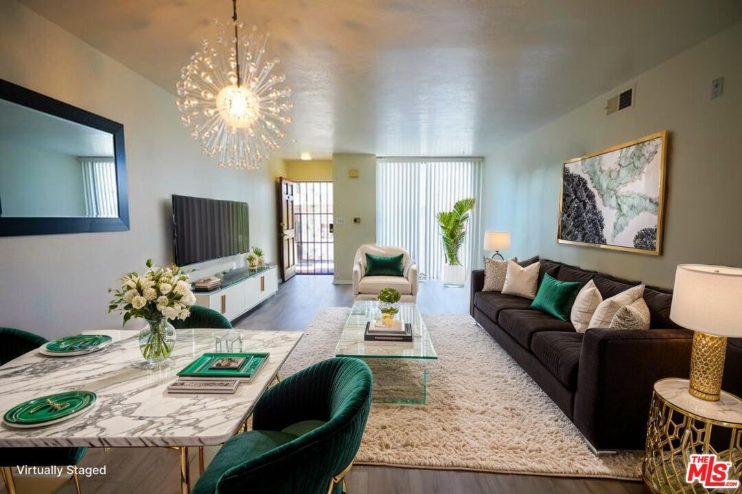 Foto principal - 630 N Grand Ave