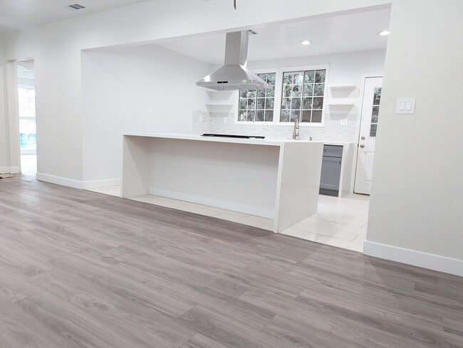 Foto del edificio - 12602 Foxley Dr