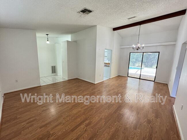 Building Photo - 7908 Knight Dr