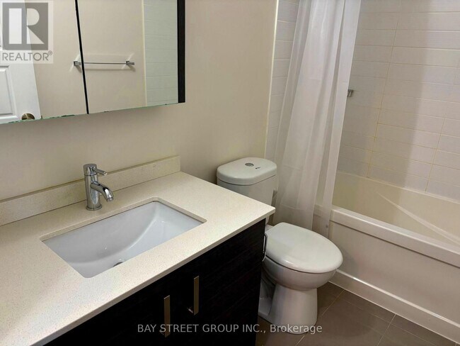 Photo du bâtiment - 8200 Birchmount Rd