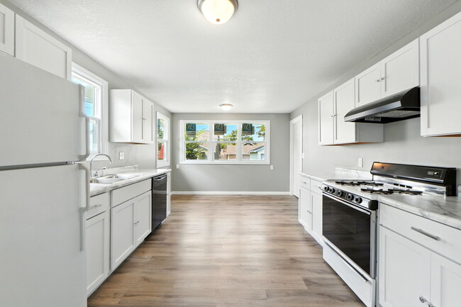 Foto del edificio - 3706 Oliver St