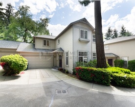 Building Photo - 9808 NE 130th Pl