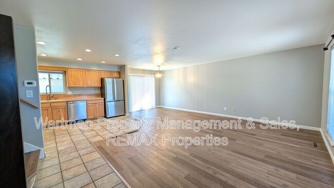 Building Photo - 1455 Babcock Rd