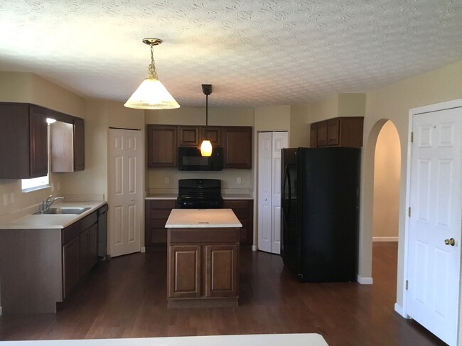 Foto del edificio - 7648 Harwood Ct