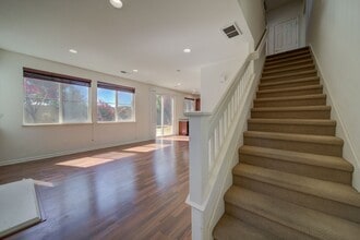 Building Photo - 5067 Bianco Cir