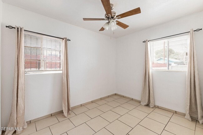 Foto del edificio - 4723 Tredlow Ct