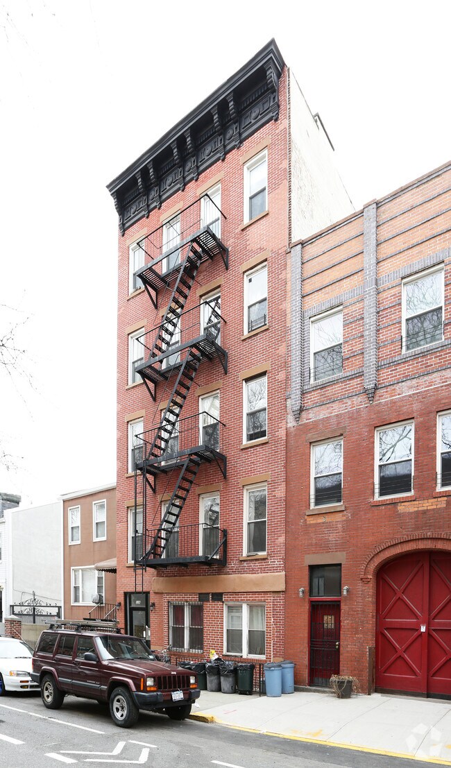 Building Photo - 326 Sackett Street
