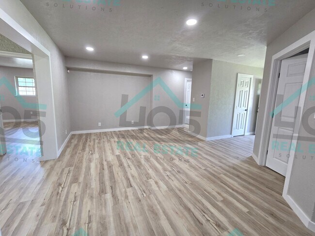 Foto del edificio - 3 Bedroom near Tinker AFB