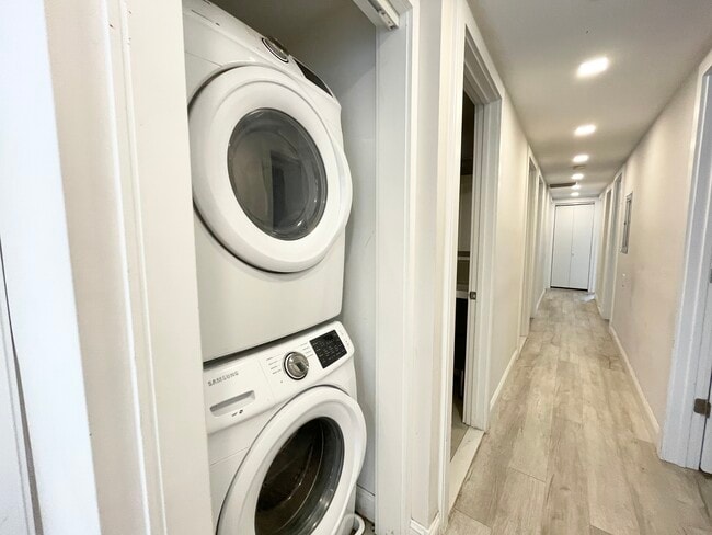 Foto del edificio - 113 Hillside St