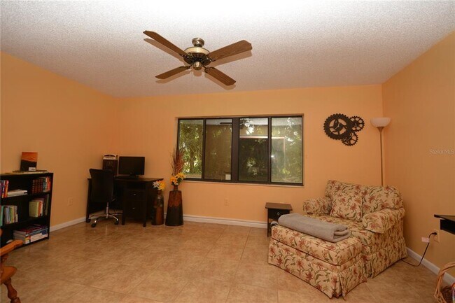 Building Photo - 107 Palmwood Dr