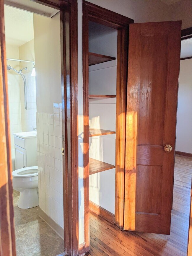 Foto del edificio - 1215 7th Ave SE