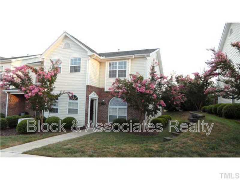 Foto principal - 2120 Piney Brook Rd