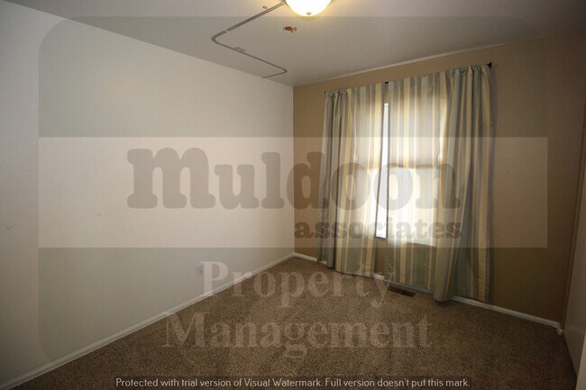 Building Photo - Beautiful Pet Friendly Pueblo West Home