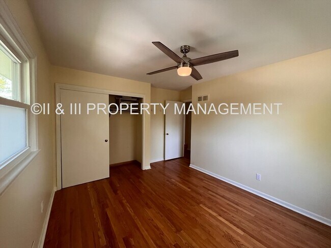 Foto del edificio - 502 W Country Ln Terrace