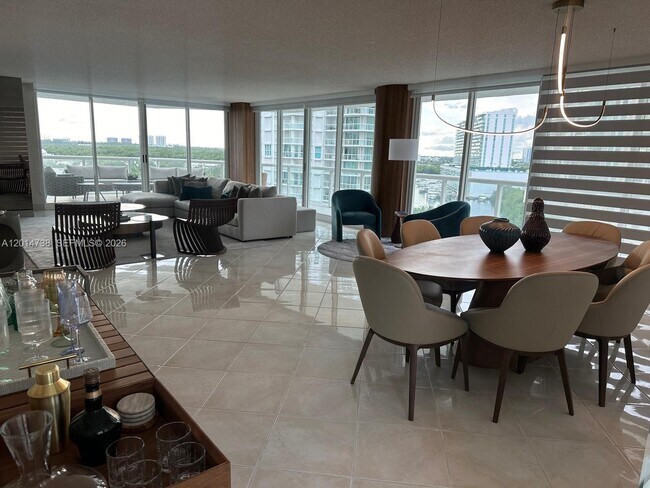 Foto del edificio - 16400 Collins Ave