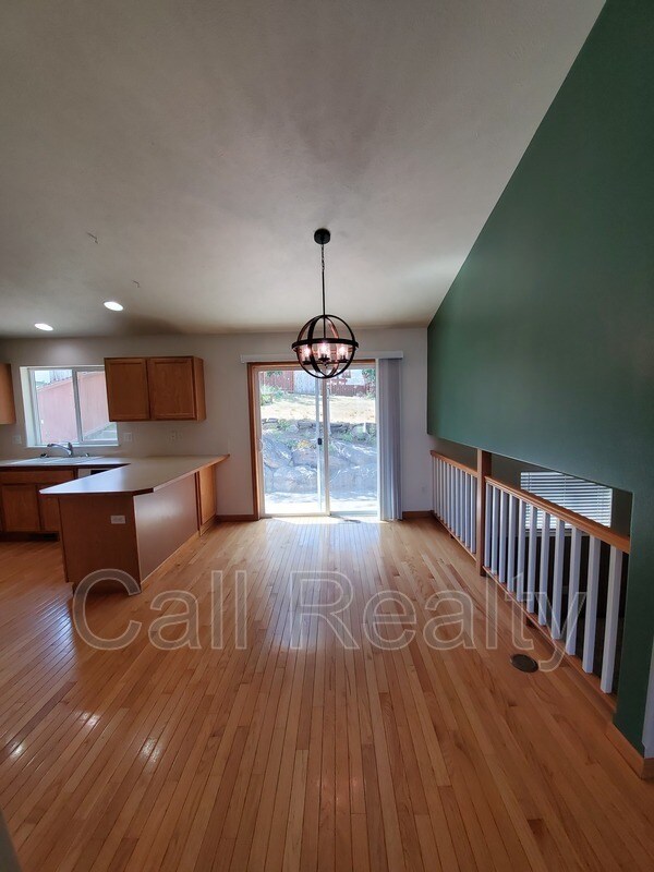 Foto del edificio - 4910 E 14th Ave